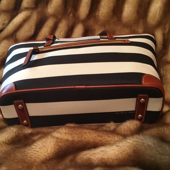 DOONEY & BOURKE BLK/WHT STRIPED SHOPPER BAG 🛍💕 - Picture 8 of 8